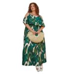 Vestido con Volantes y Hombros Descubiertos - Imagen 3