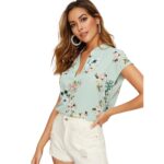 Top con Estampado Floral y Escote en V - Imagen 5
