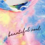 Hoodie Tie Dye con Cordón y Hombros Caídos - Imagen 4