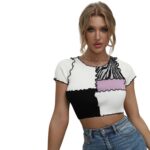 Top Blanco con Toque Animal Print - Contraste Moderno