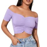 Blusa Crop Lila con Hombros Descubiertos y Drapeado Central