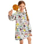Vestido tipo hoodie para niña con capucha, de manga larga y estampado gráfico multicolor con frases
