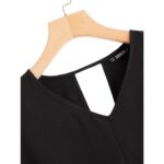 Blusa negra con abertura tipo ojo girante delantero - Imagen 2