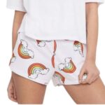 Conjunto de pijama infantil con estampado de unicornio y arcoíris. - Imagen 3