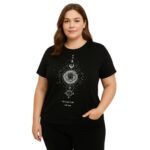 Polera negra astronómica con frase mística - Imagen 2