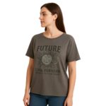 Polera café “Future Look Forward” - Imagen 2