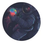 Pad mouse redondo astronauta con fondo galáctico